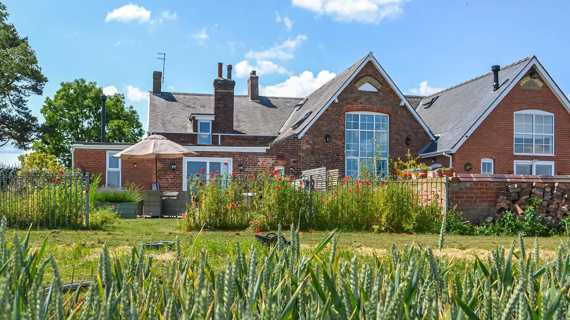 בית נופש Lowthorpe School Cottage